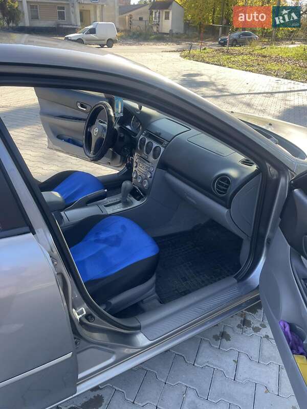 Седан Mazda 6 2003 в Черновцах