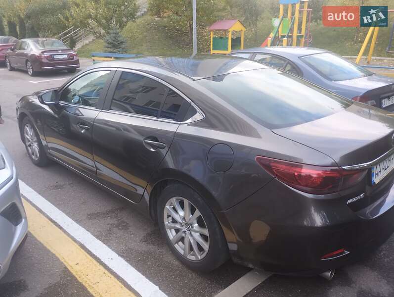 Седан Mazda 6 2016 в Киеве