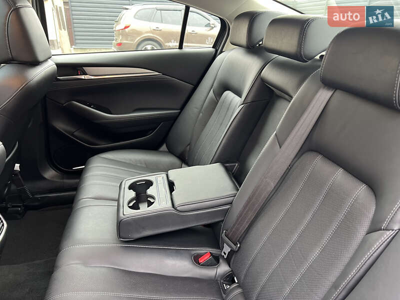 Седан Mazda 6 2018 в Житомирі