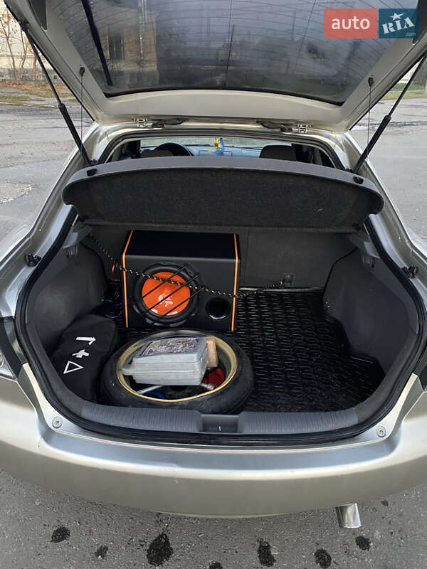 Ліфтбек Mazda 6 2004 в Хмельницькому фото 5 Ліфтбек Mazda 6 2004 в Хмельницькому