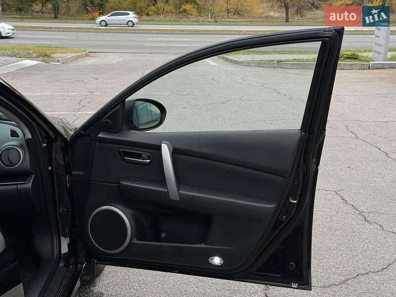 Седан Mazda 6 2007 в Запорожье