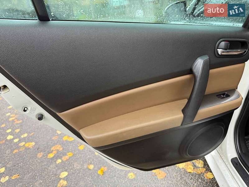 Седан Mazda 6 2011 в Киеве