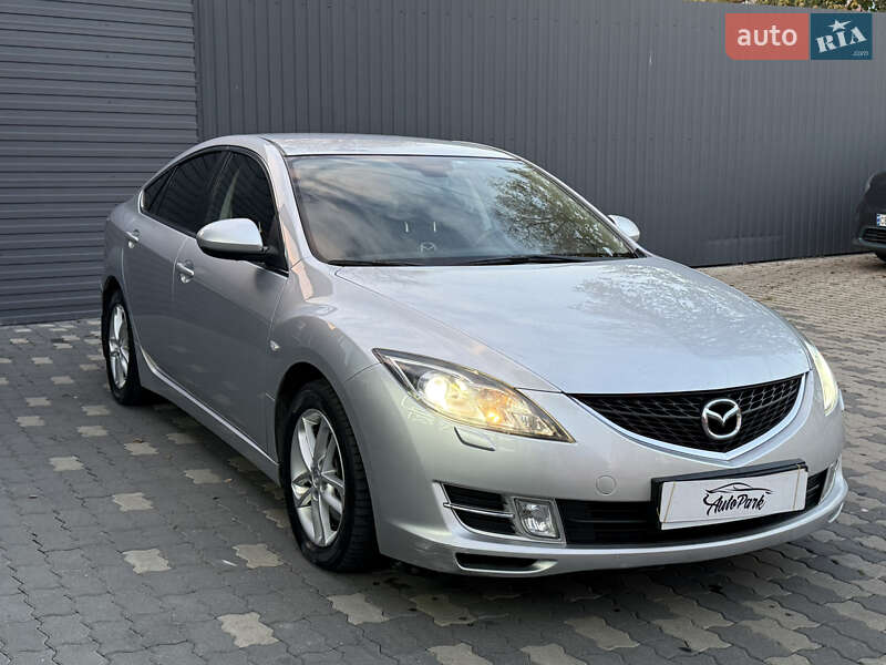 Седан Mazda 6 2008 в Чернівцях