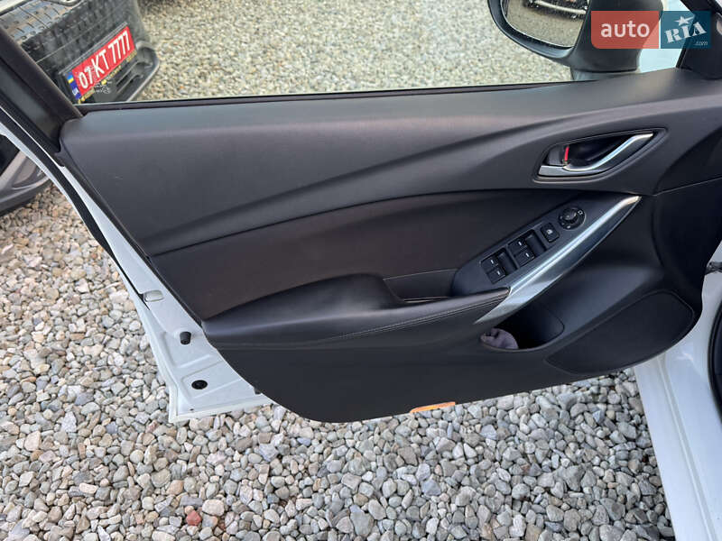 Седан Mazda 6 2014 в Ивано-Франковске