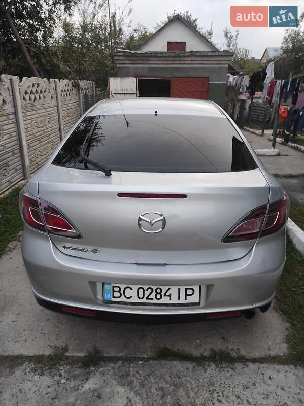 Седан Mazda 6 2009 в Буске