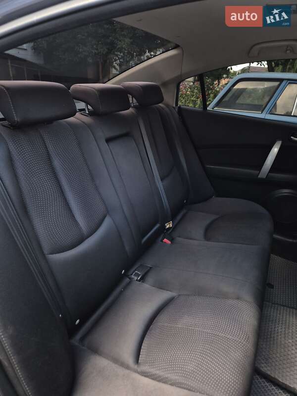 Седан Mazda 6 2008 в Волочиську