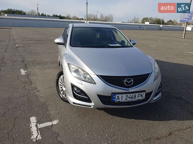 Седан Mazda 6 2011 в Обухове