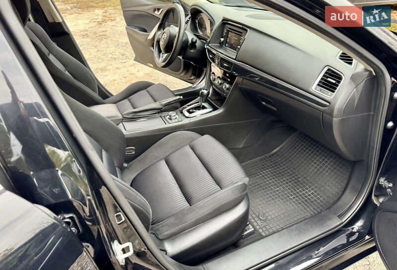 Седан Mazda 6 2014 в Тернополе