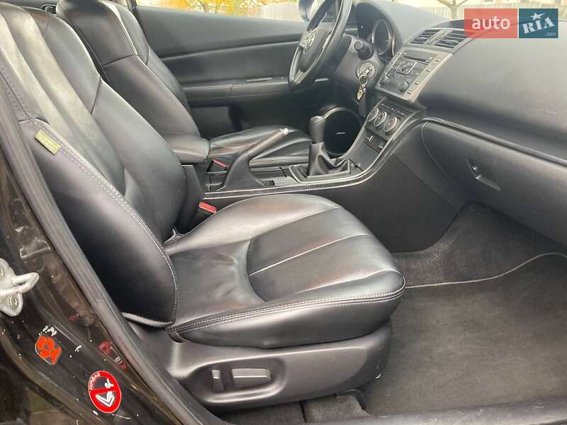 Универсал Mazda 6 2008 в Краснограде
