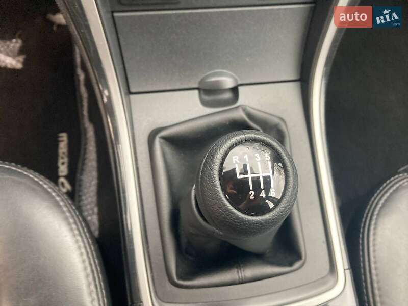 Универсал Mazda 6 2008 в Краснограде