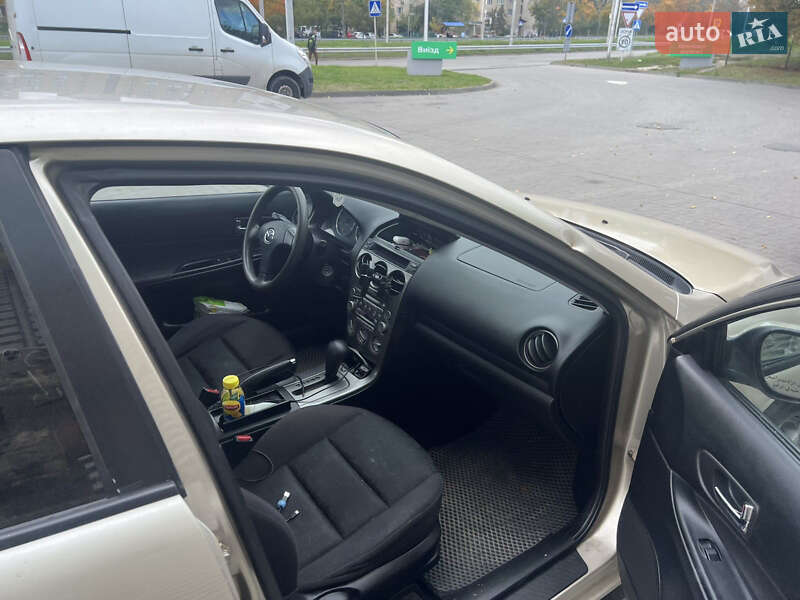 Седан Mazda 6 2004 в Киеве