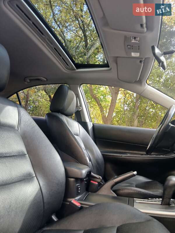 Лифтбек Mazda 6 2005 в Киеве