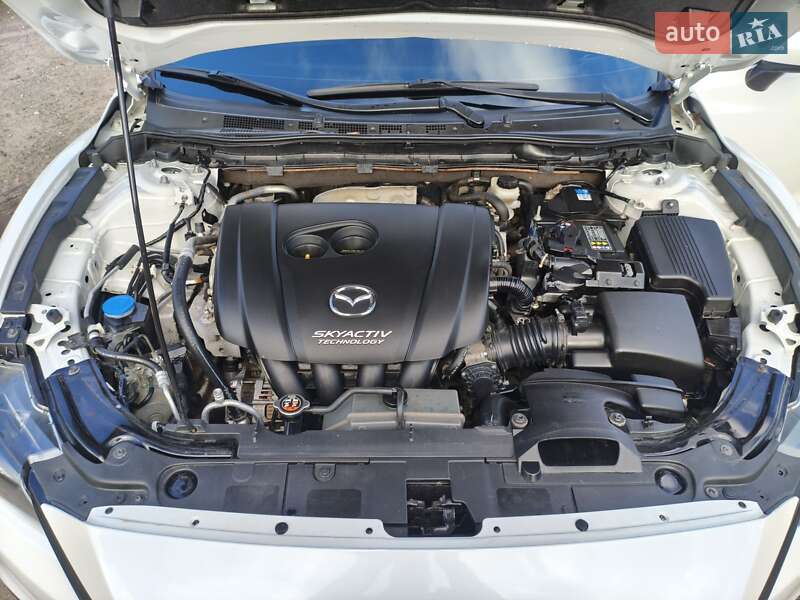 Седан Mazda 6 2015 в Запорожье