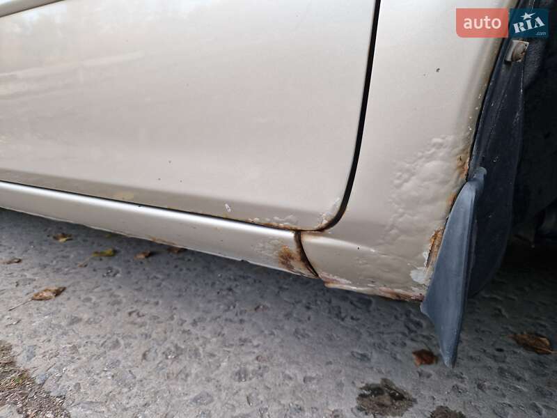 Седан Mazda 6 2003 в Дніпрі