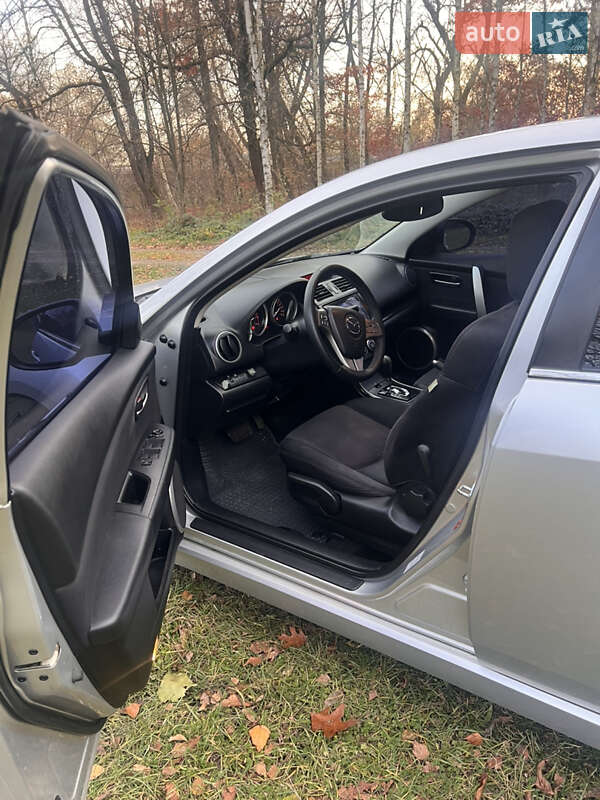 Седан Mazda 6 2009 в Сторожинці