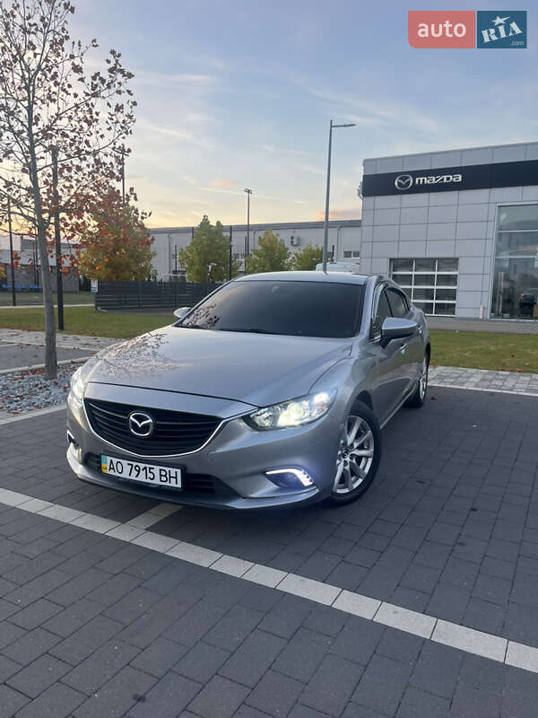 Седан Mazda 6 2014 в Мукачево