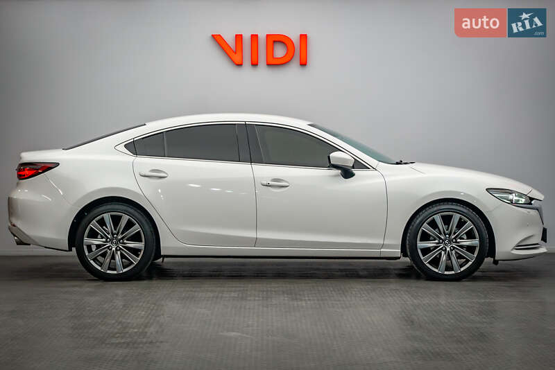 Седан Mazda 6 2019 в Киеве