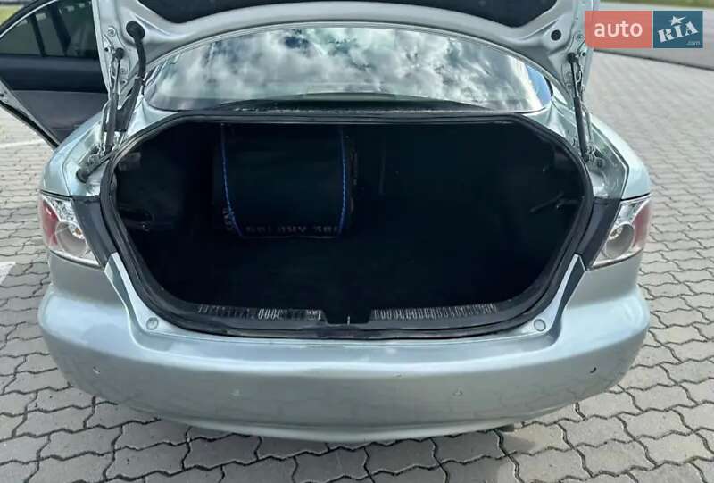 Седан Mazda 6 2002 в Тернополі