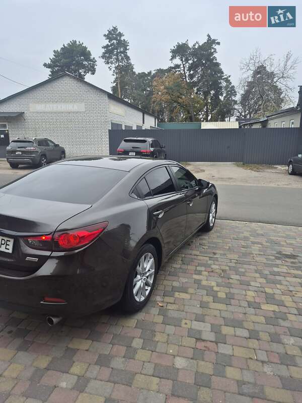 Седан Mazda 6 2016 в Киеве