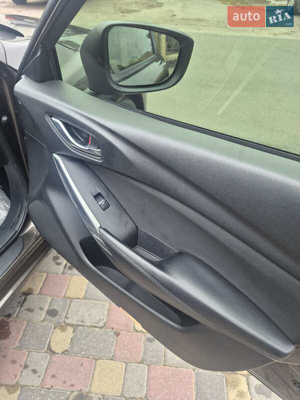 Седан Mazda 6 2016 в Киеве