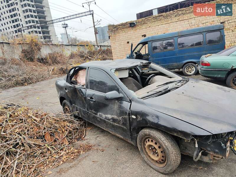 Седан Mazda 6 2003 в Киеве