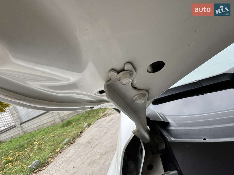 Седан Mazda 6 2014 в Запорожье