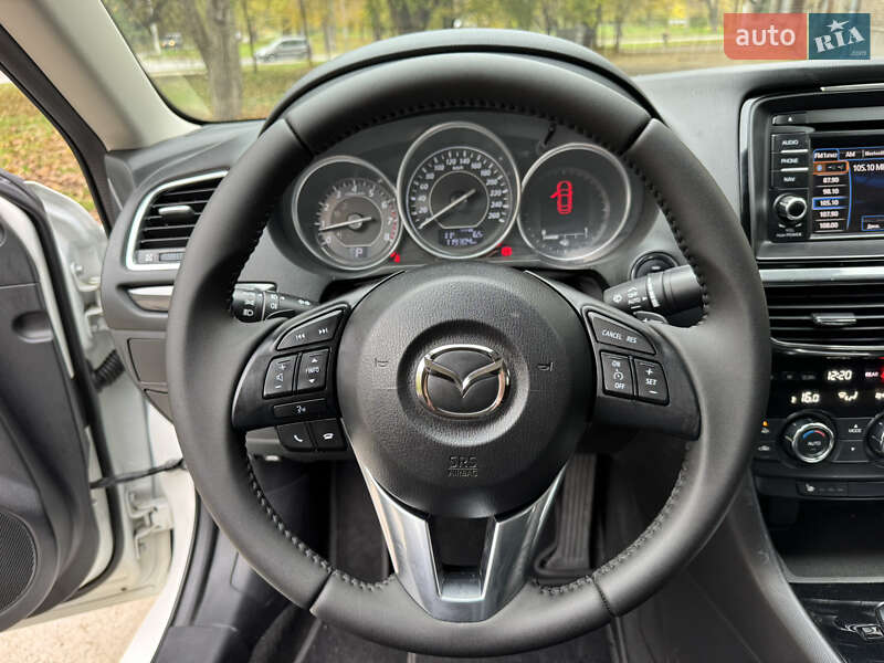 Седан Mazda 6 2014 в Запорожье