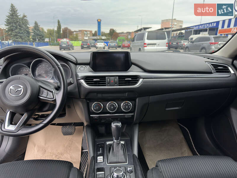 Седан Mazda 6 2017 в Прилуках