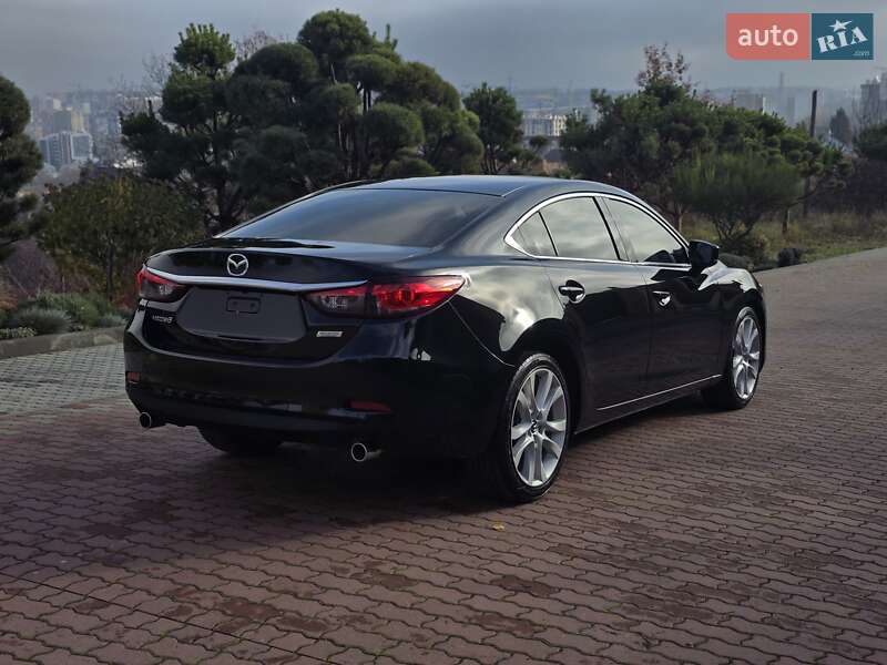 Седан Mazda 6 2017 в Черновцах