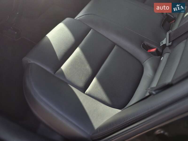 Седан Mazda 6 2017 в Черновцах