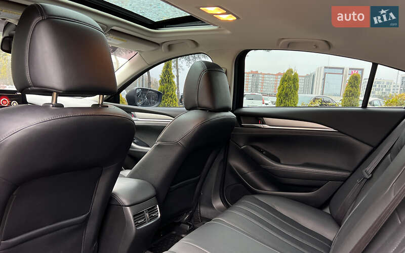 Седан Mazda 6 2018 в Львове