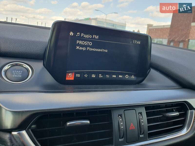 Седан Mazda 6 2016 в Киеве