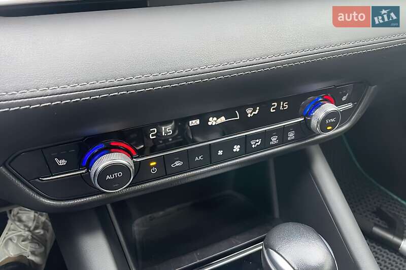 Седан Mazda 6 2018 в Львові