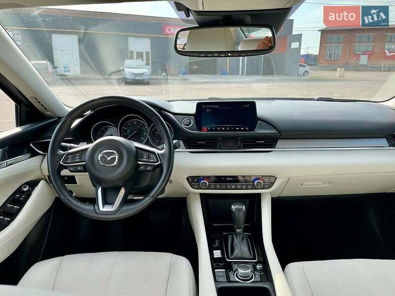 Седан Mazda 6 2018 в Черкасах