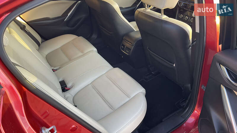 Седан Mazda 6 2014 в Львове