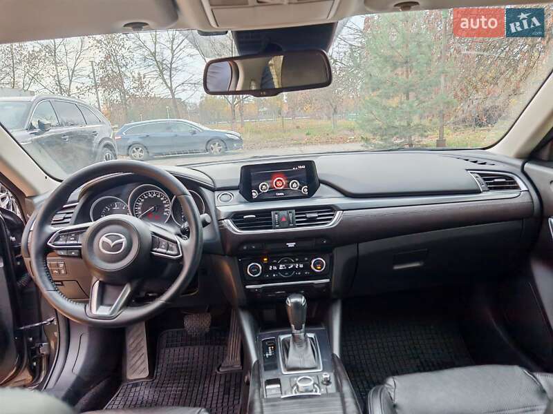 Седан Mazda 6 2017 в Вараше