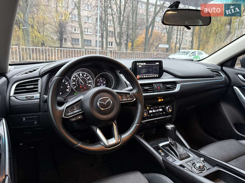 Седан Mazda 6 2016 в Дніпрі