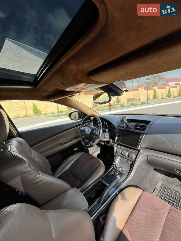 Седан Mazda 6 2010 в Ізмаїлі