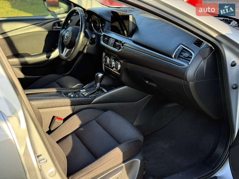 Седан Mazda 6 2015 в Івано-Франківську