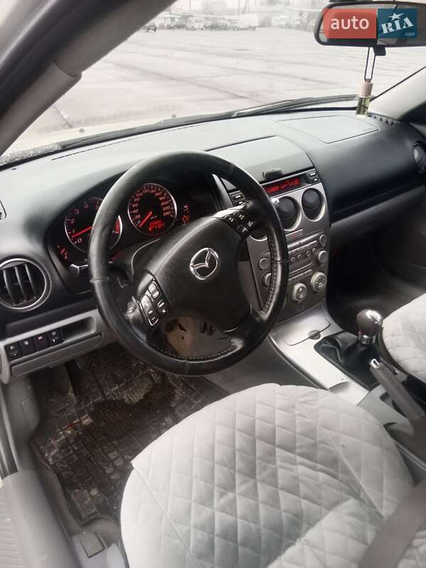 Седан Mazda 6 2003 в Ужгороде