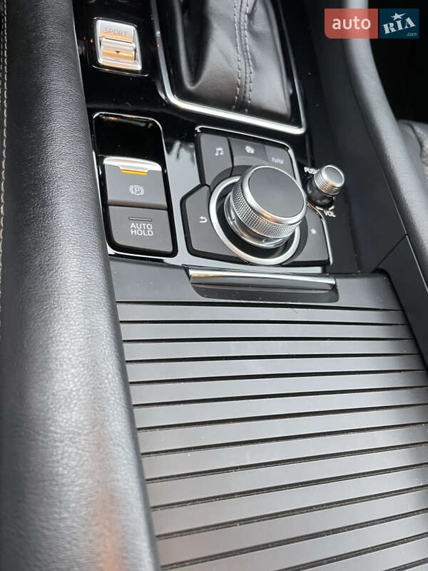 Седан Mazda 6 2018 в Киеве