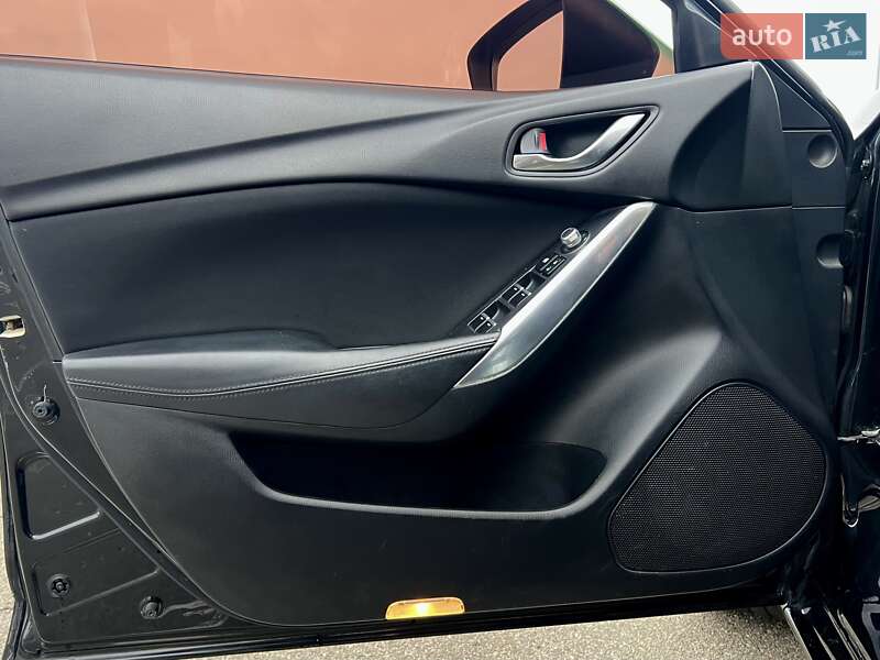 Седан Mazda 6 2015 в Киеве