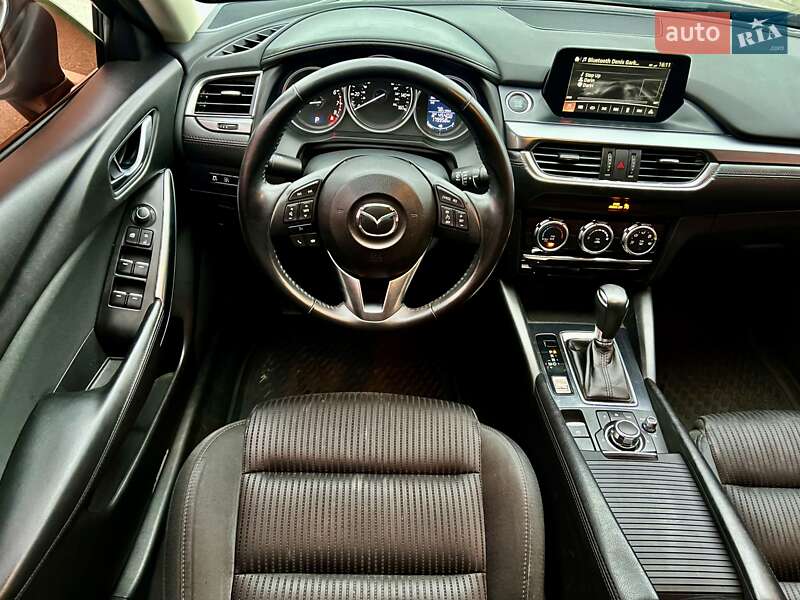 Седан Mazda 6 2015 в Киеве