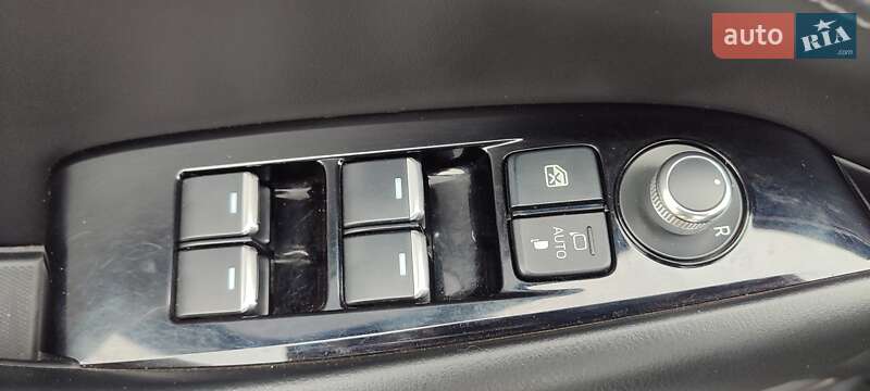 Седан Mazda 6 2022 в Днепре