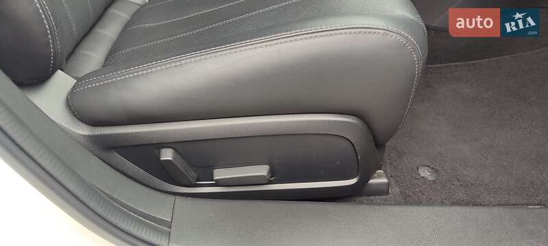 Седан Mazda 6 2022 в Днепре