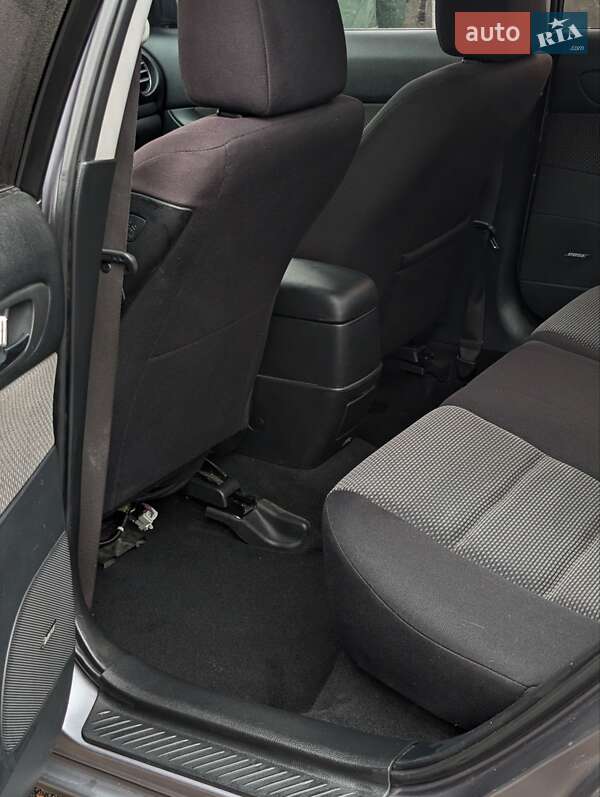 Седан Mazda 6 2004 в Бершади