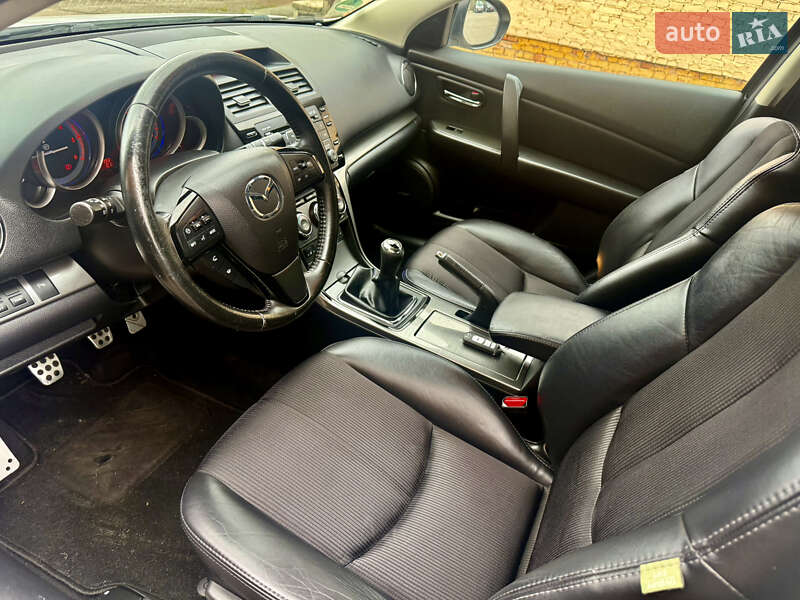 Лифтбек Mazda 6 2011 в Ровно