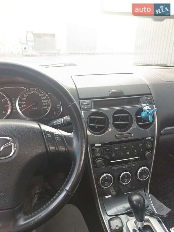 Седан Mazda 6 2006 в Черновцах