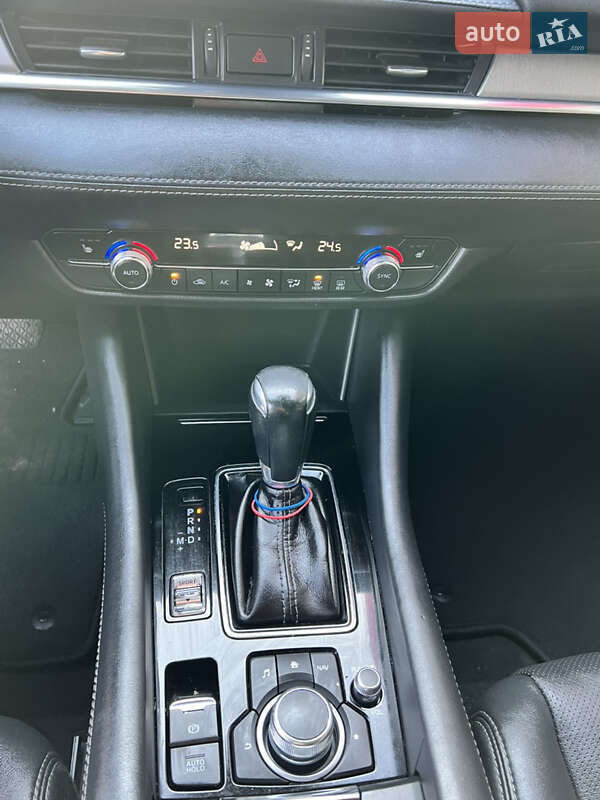 Седан Mazda 6 2018 в Днепре