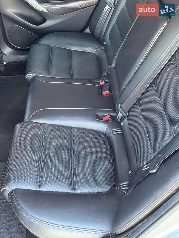 Седан Mazda 6 2016 в Мукачево